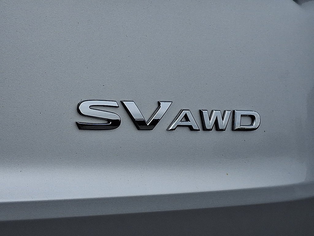 Used 2022 Silver Nissan SV image 29