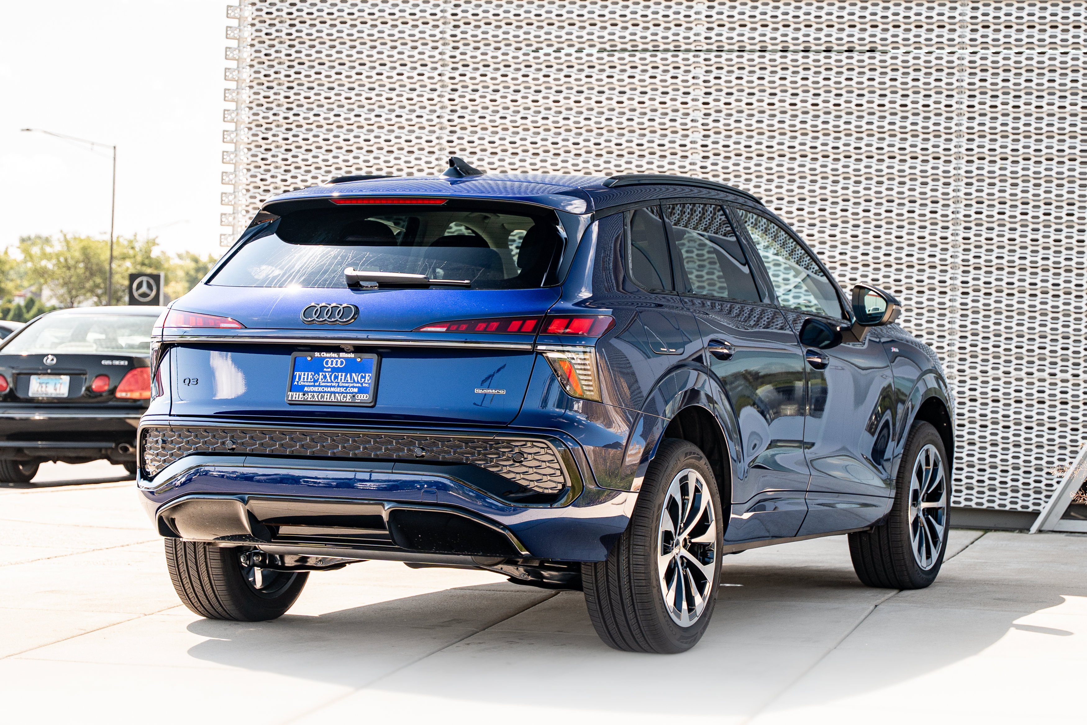 New 2026 Navarra Audi S line image 4