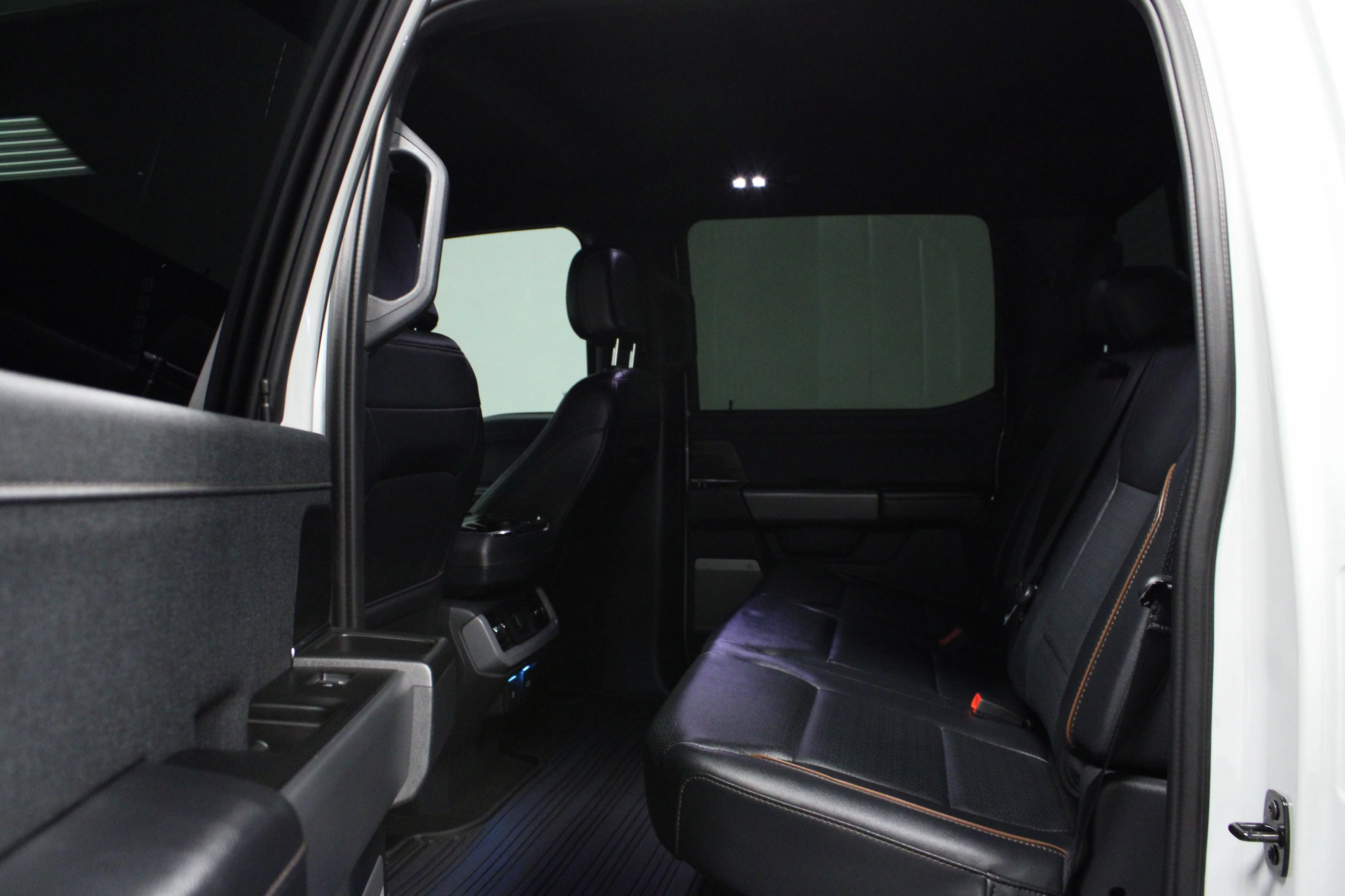 Used 2024 Avalanche Ford LARIAT image 13