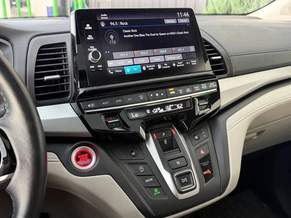 Used 2025 Gray Honda EX-L image 10