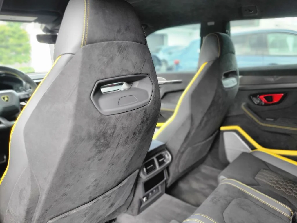 Used 2023 Black Lamborghini Performante image 12