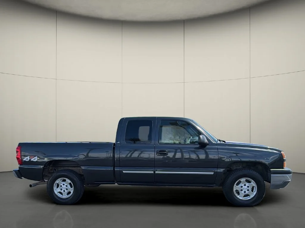 Used 2003 Gray Chevrolet LS image 8