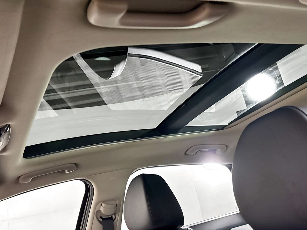 Used 2025 Black Kia EX image 19