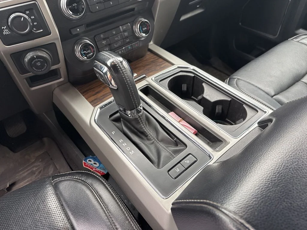 Used 2018 White Ford Lariat image 11