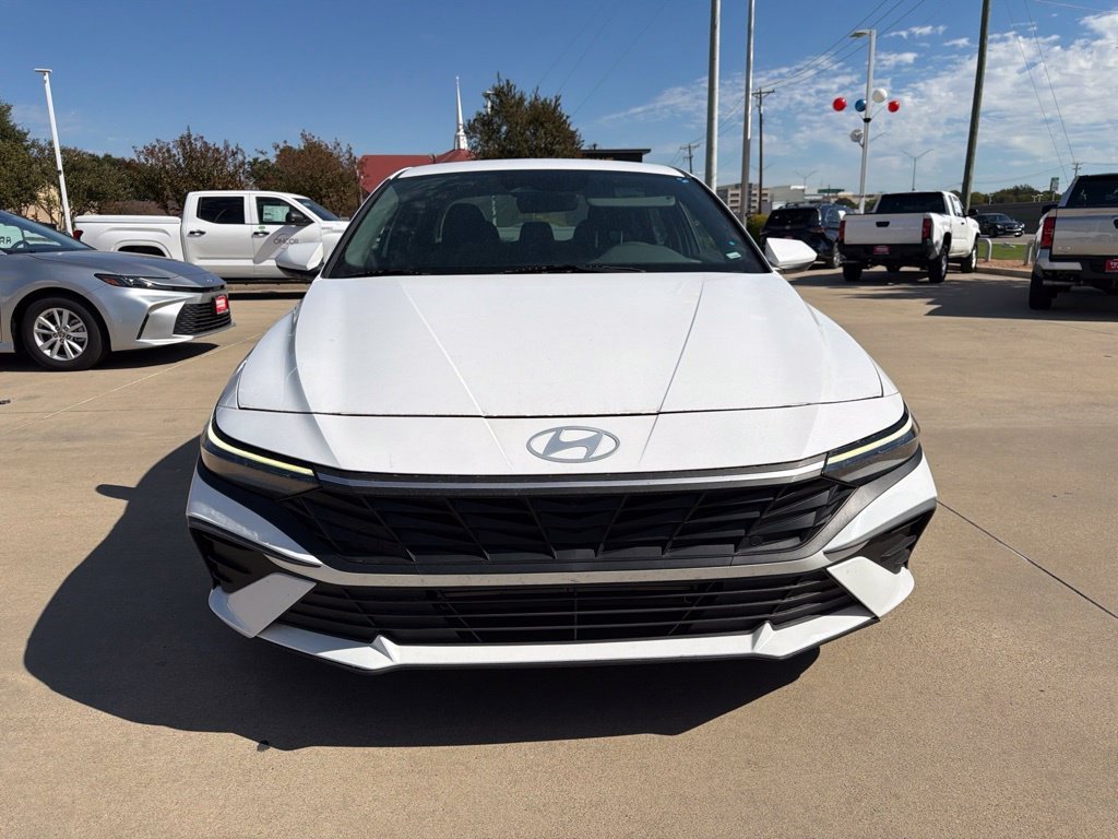 Used 2024 White Hyundai SEL image 14