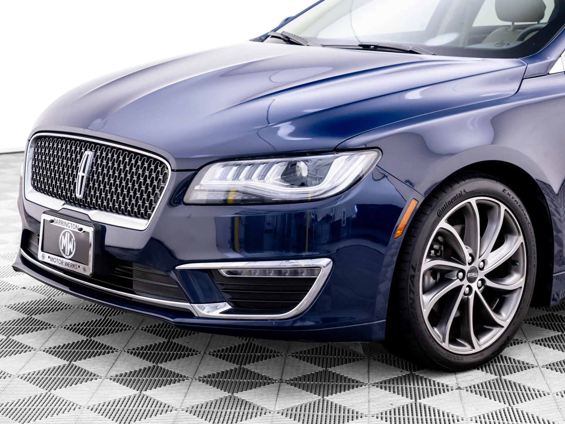 Used 2018 Blue Lincoln Reserve image 40