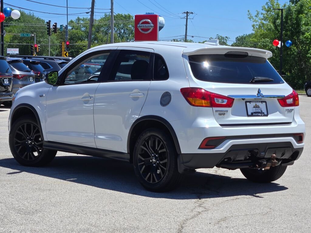 Used 2019  Mitsubishi 4WD**1 OWNER** image 11