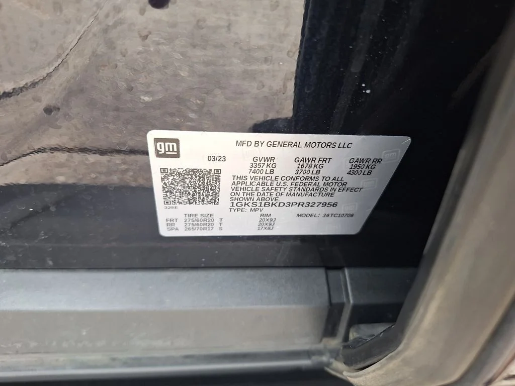 Used 2023 Blue GMC SLT image 35