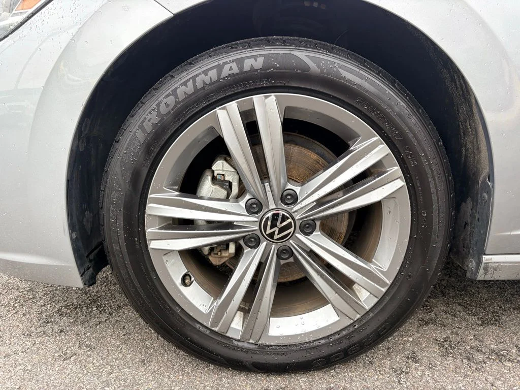 2024 Volkswagen Jetta SE - Photo 14