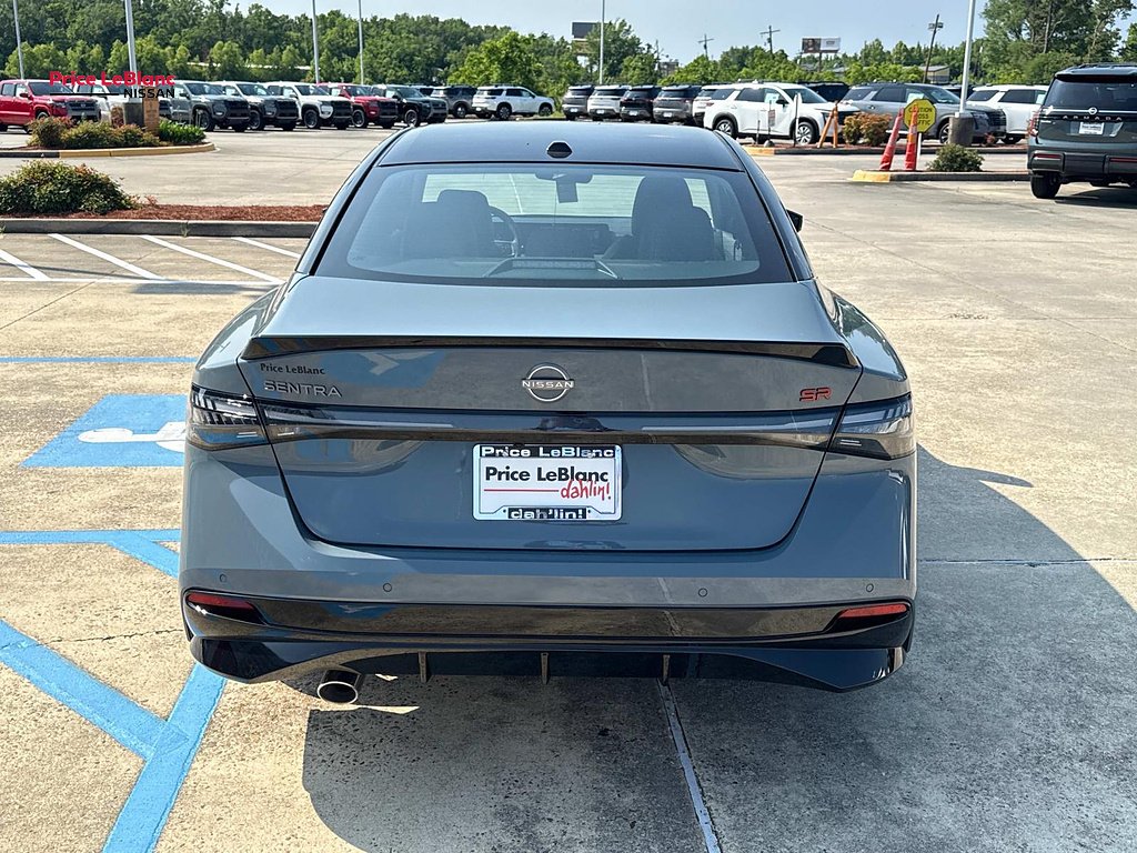 New 2026 Atlantic Gray Metallic / Super Black Two-tone Nissan SR image 6
