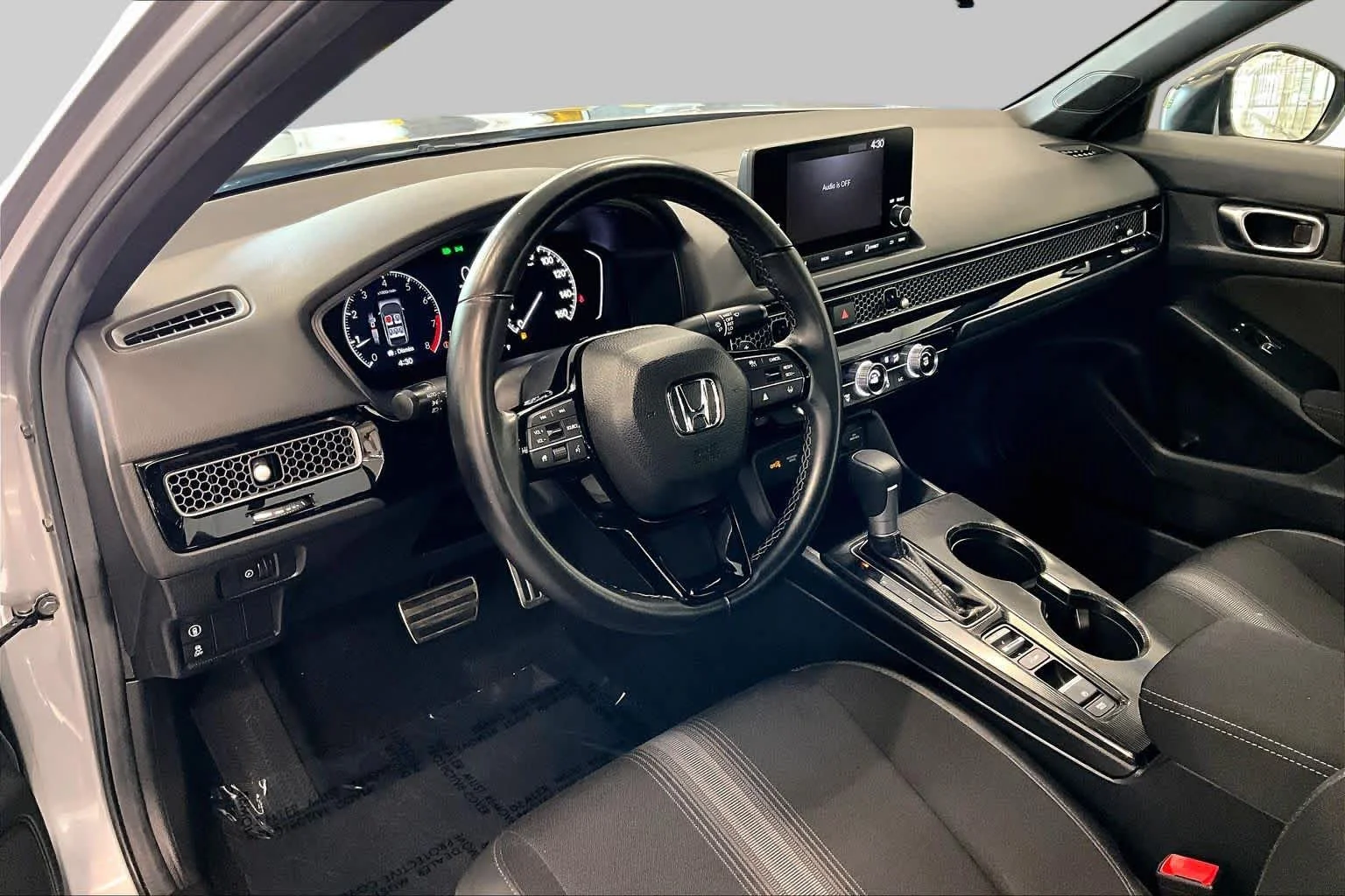 Used 2024 Lunar Silver Metallic Honda Sport image 18
