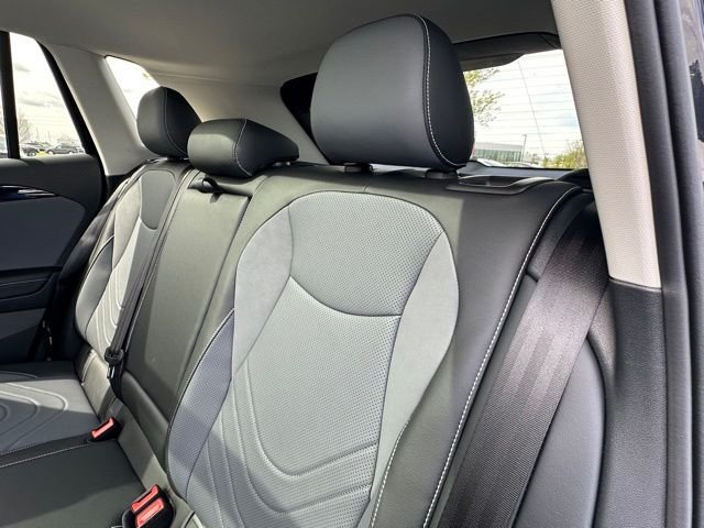 New 2026 Deep Black Pearl Volkswagen 2.0T SE image 29