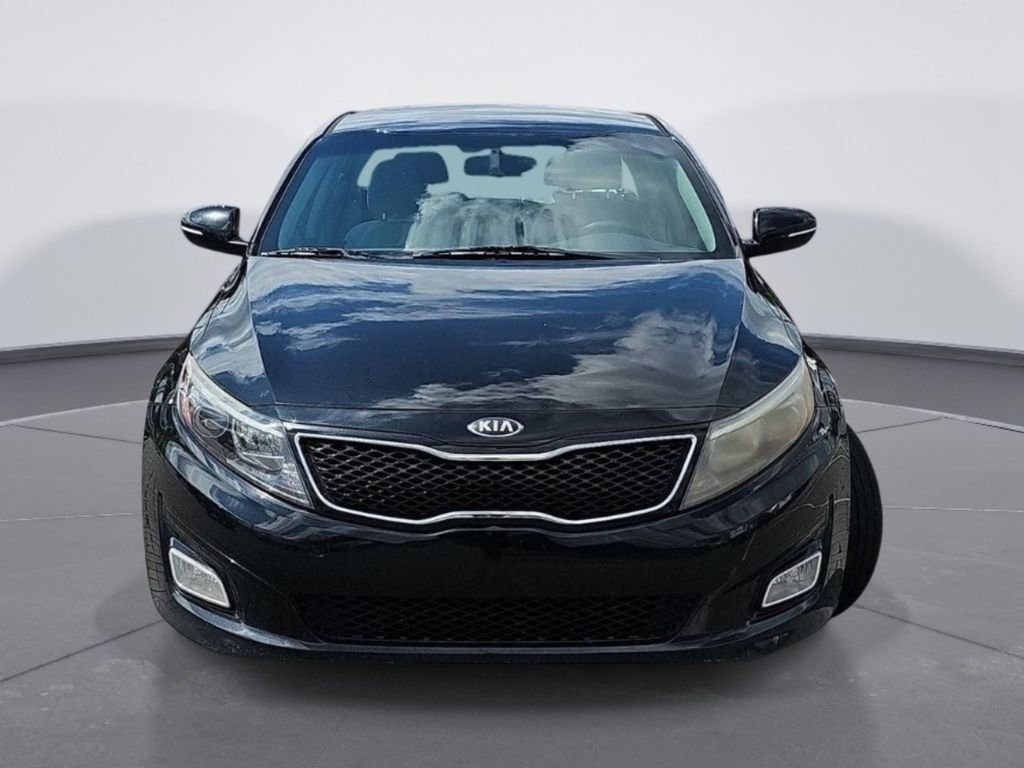 Used 2015 Black Kia LX image 8