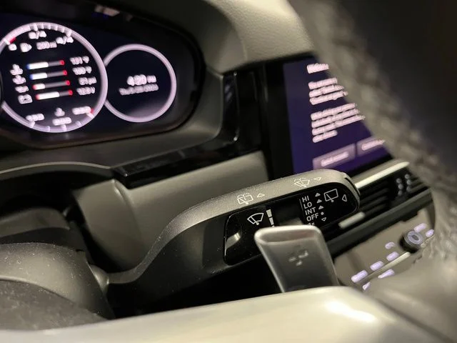 2022 Porsche Cayenne Platinum Edition - Photo 25