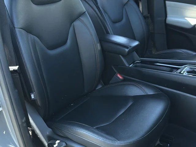 Used 2024 Gray Jeep Limited image 33