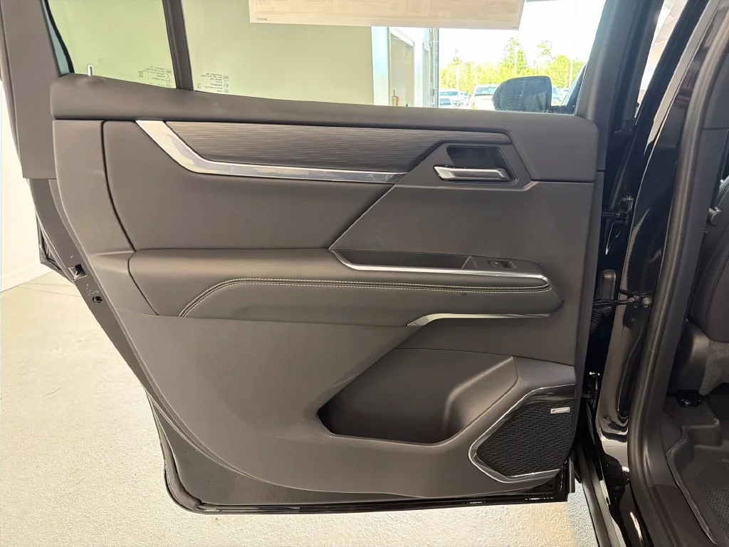 New 2027 Ebony Twilight Metallic GMC Elevation image 8