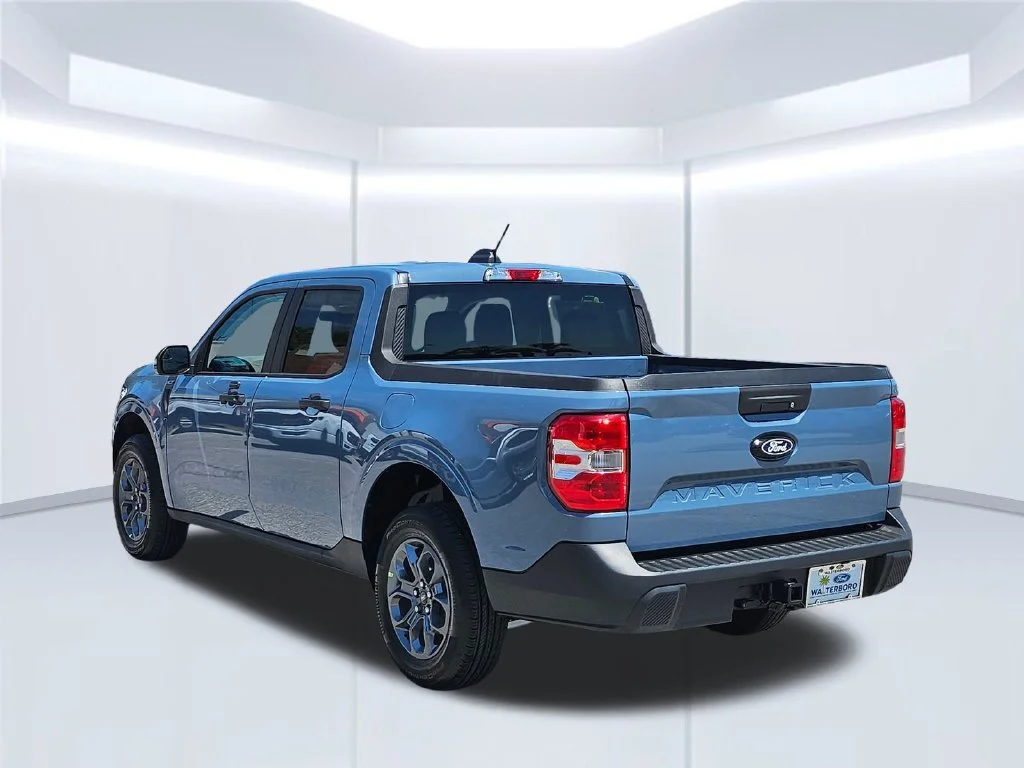 New 2026 Gray Ford XLT image 18
