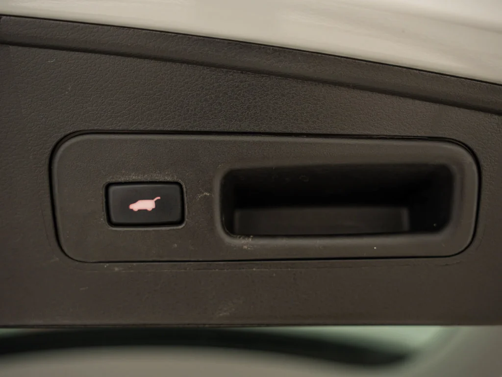 Used 2020 White Acura Technology image 21