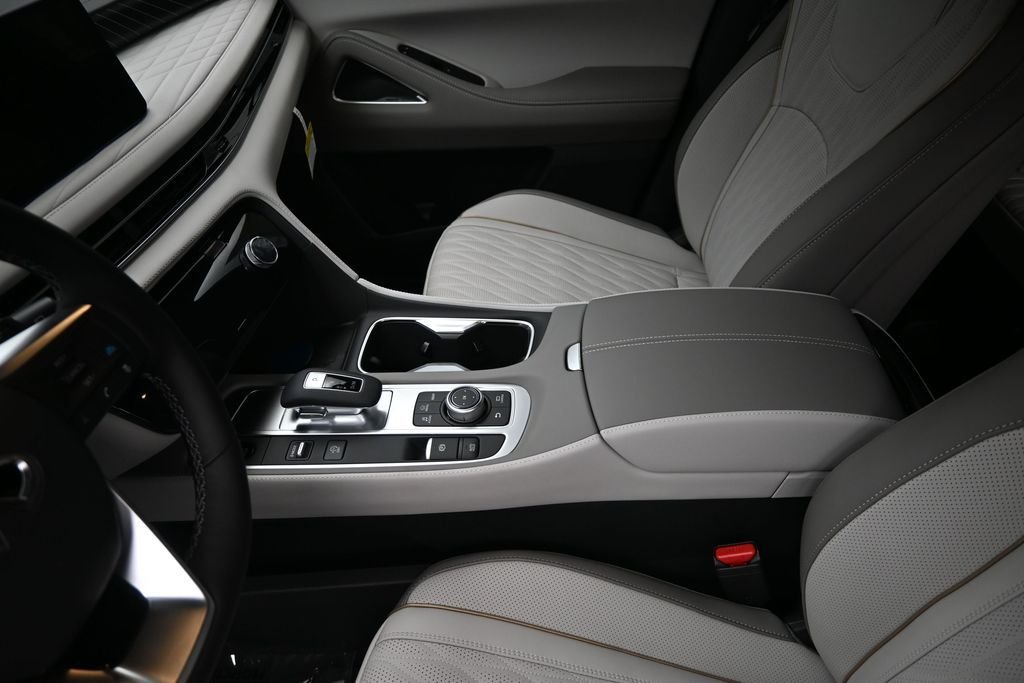 New 2027 2T DEEP EMRLD INFINITI Autograph AWD image 14