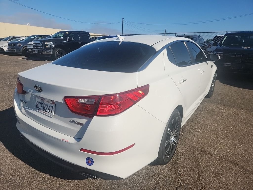 Used 2015 Snow White Pearl Kia EX image 13