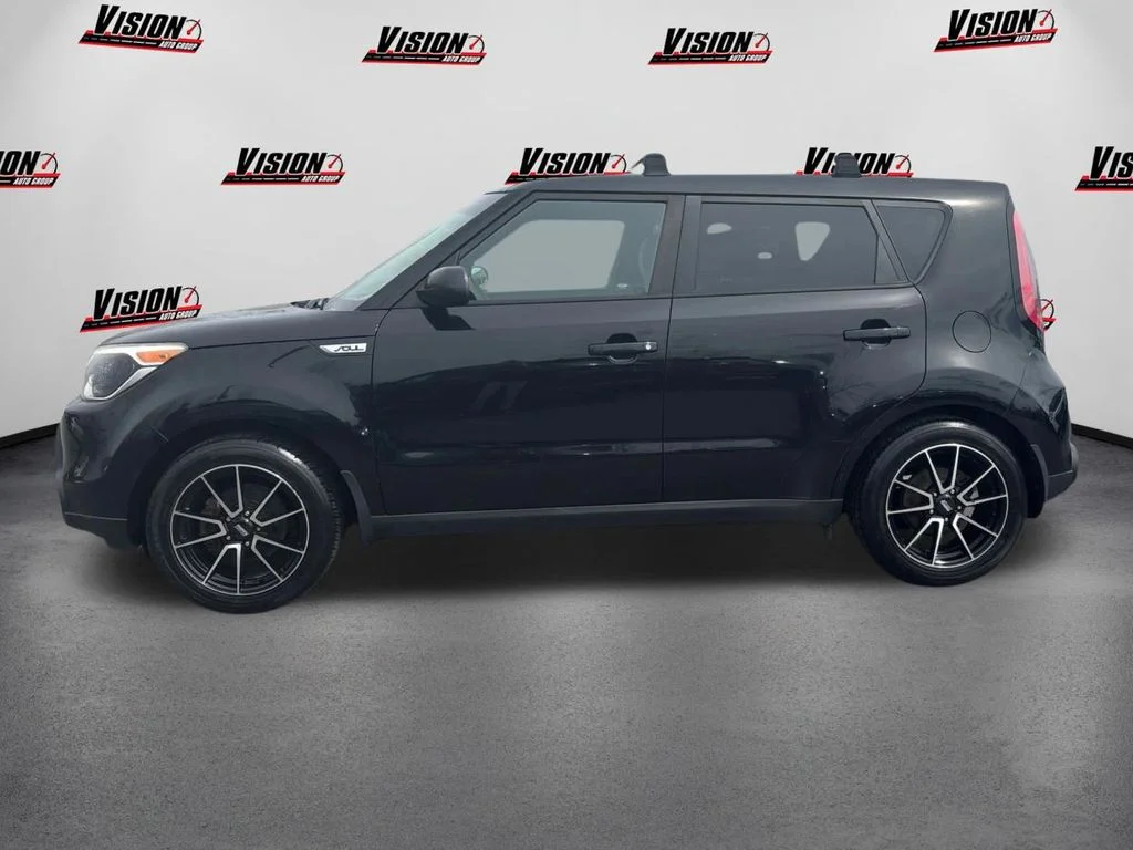 Used 2016 Black Kia Base image 9