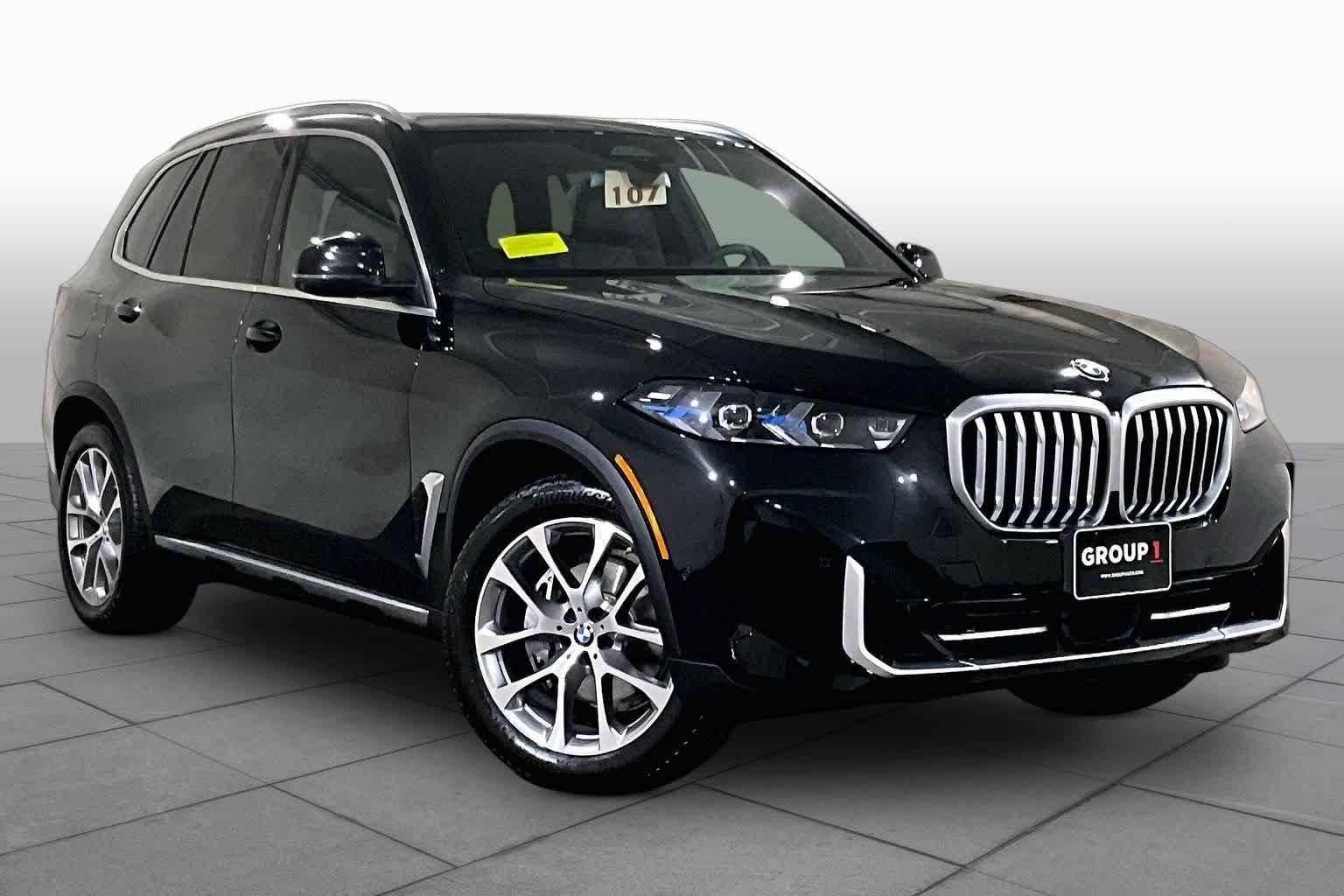 Used 2026 Black Sapphire Metallic BMW xDrive40i image 2