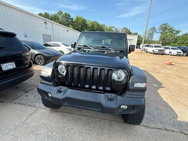 Used 2020 Black Jeep Unlimited Sport S image 3