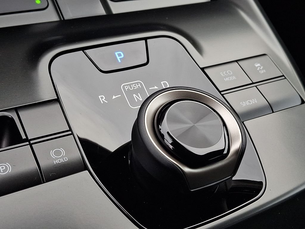 2026 Toyota bZ XLE - Photo 17