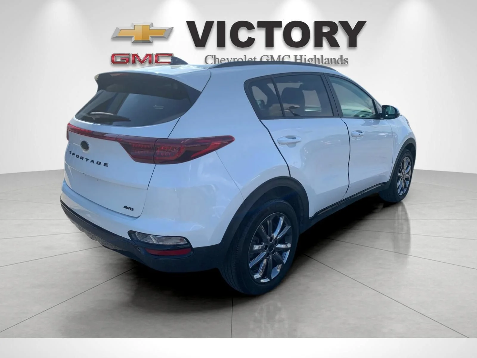 Used 2022 White Kia Nightfall Edition image 3