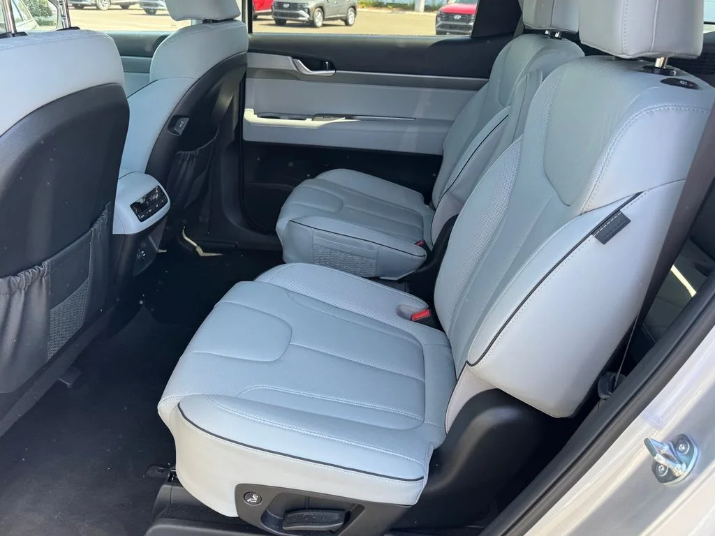 Used 2025 Silver Hyundai SEL image 14