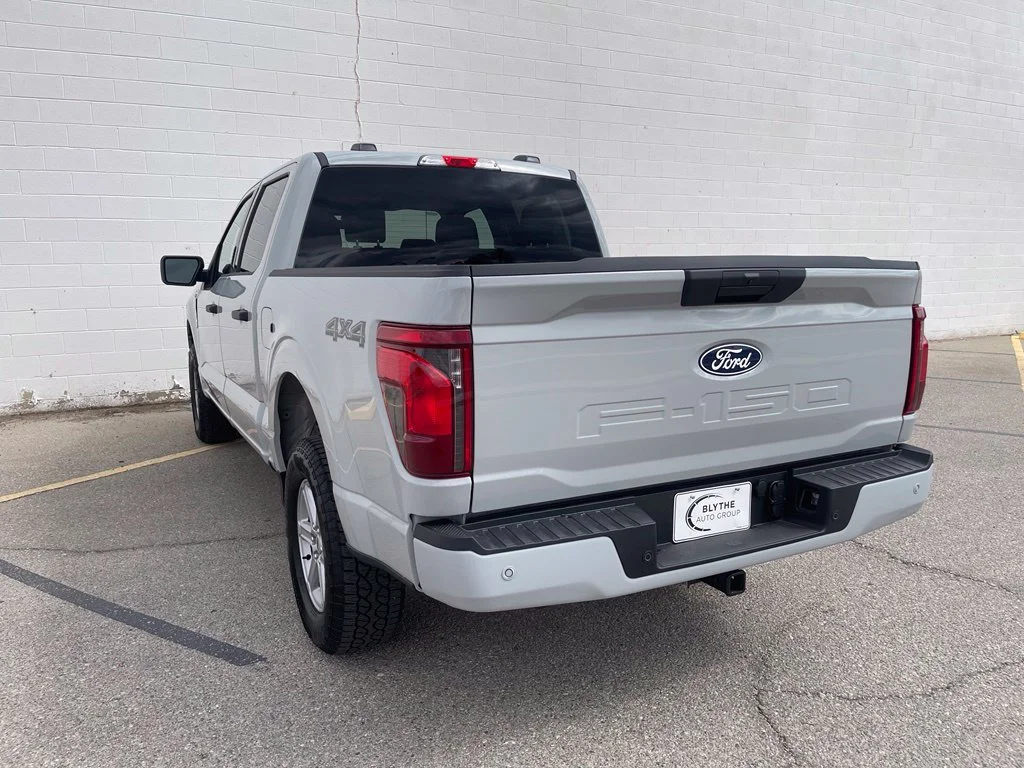 New 2026 Avalanche Ford XLT image 4