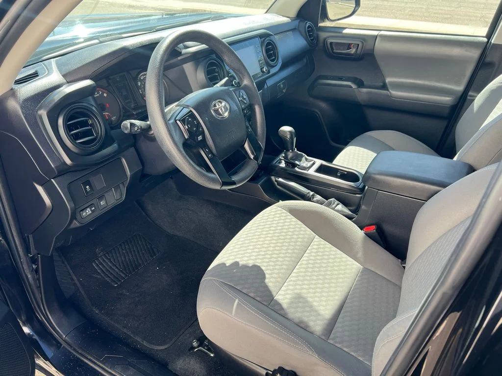 Used 2022 Midnight Black Metallic Toyota SR image 10