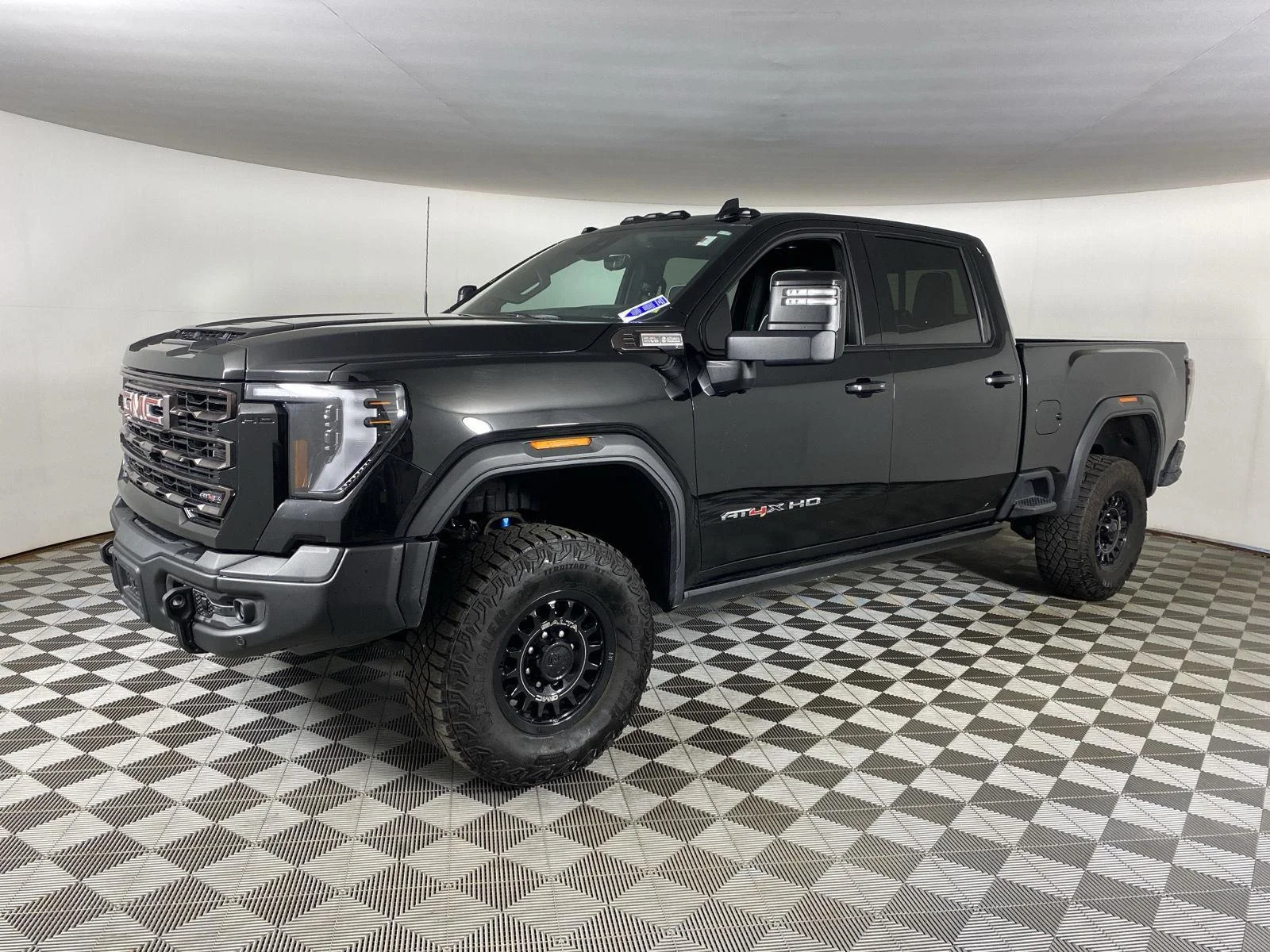 Used 2025 Onyx Black GMC AT4X image 3