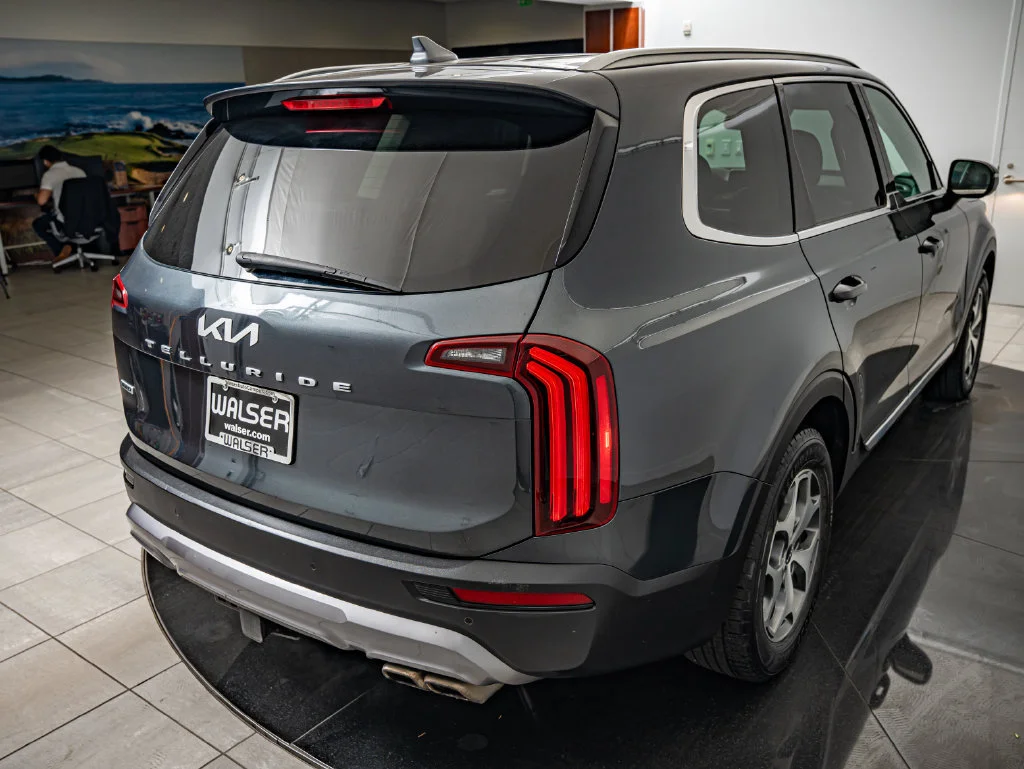 Used 2022 Gravity Gray Kia EX image 16