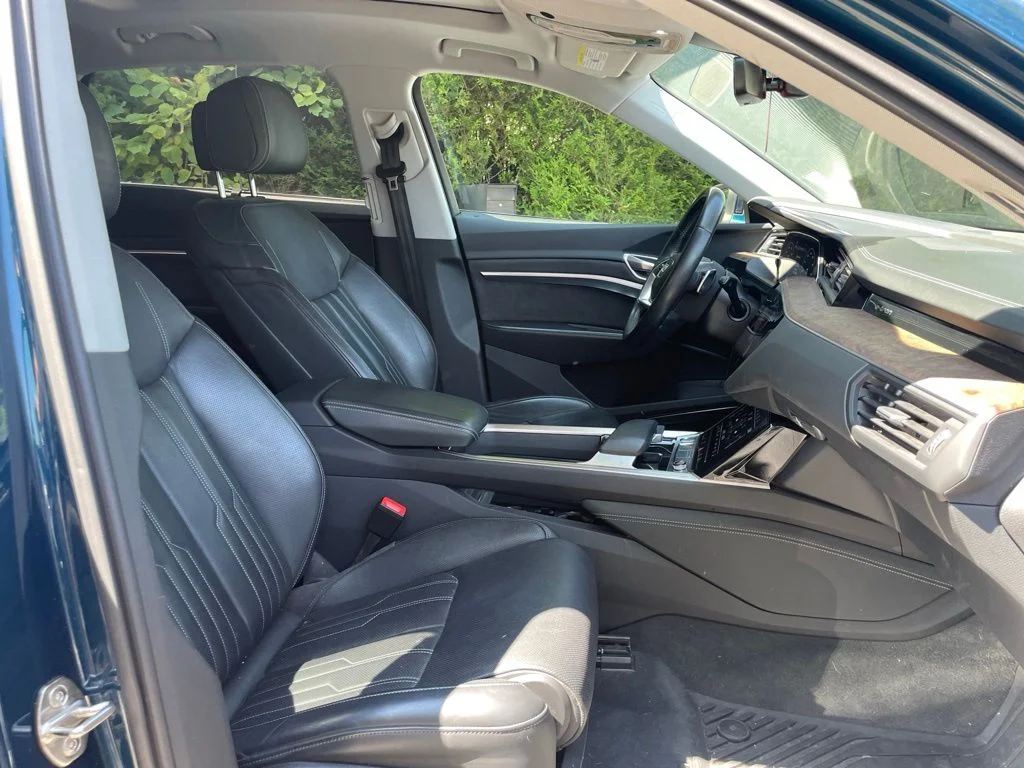 Used 2019 Galaxy Blue Metallic Audi Prestige image 26