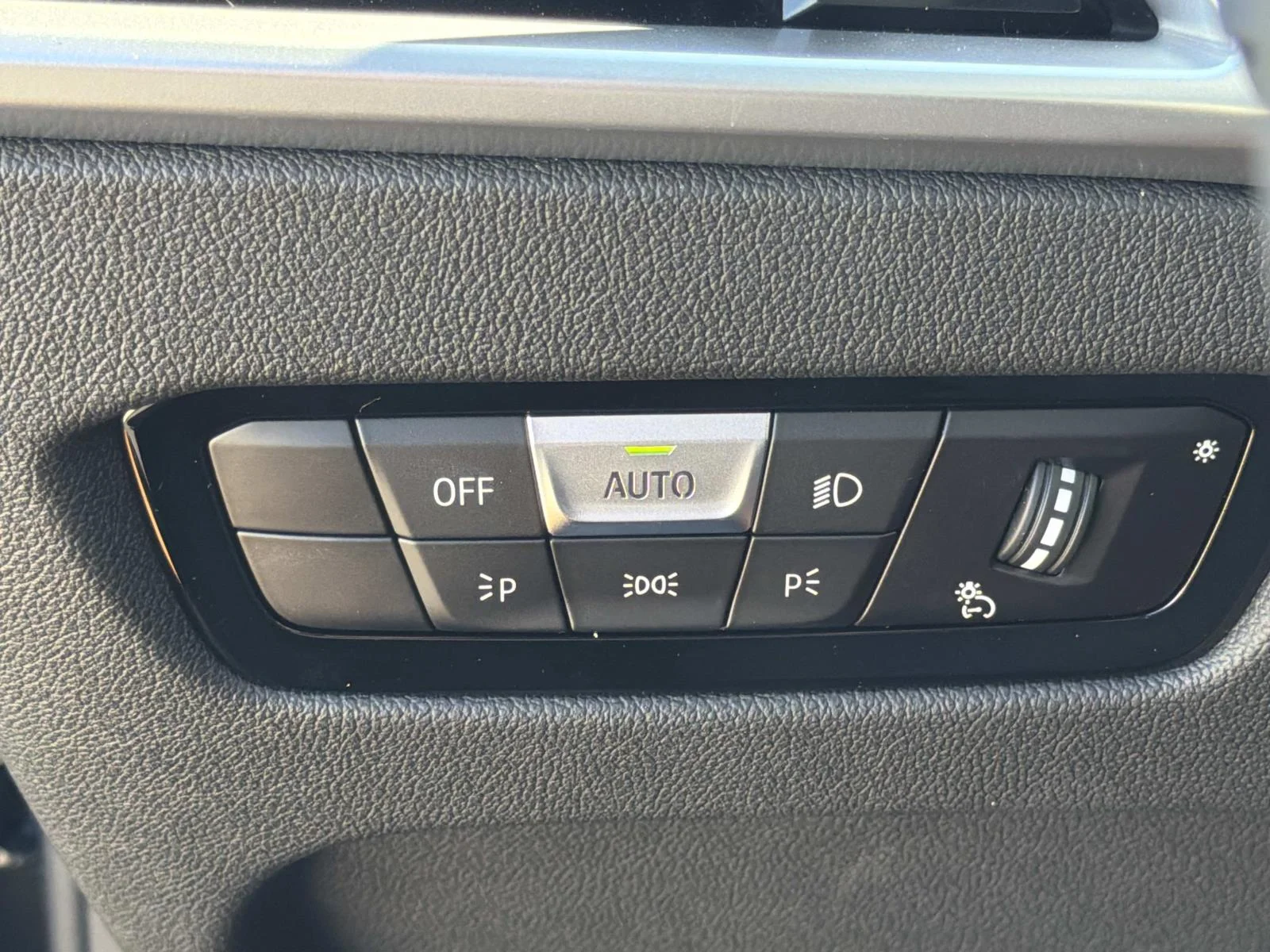 New 2026 Black Sapphire Metallic BMW 230i image 22