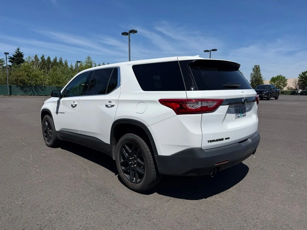 Used 2020 Summit White Chevrolet LS image 5