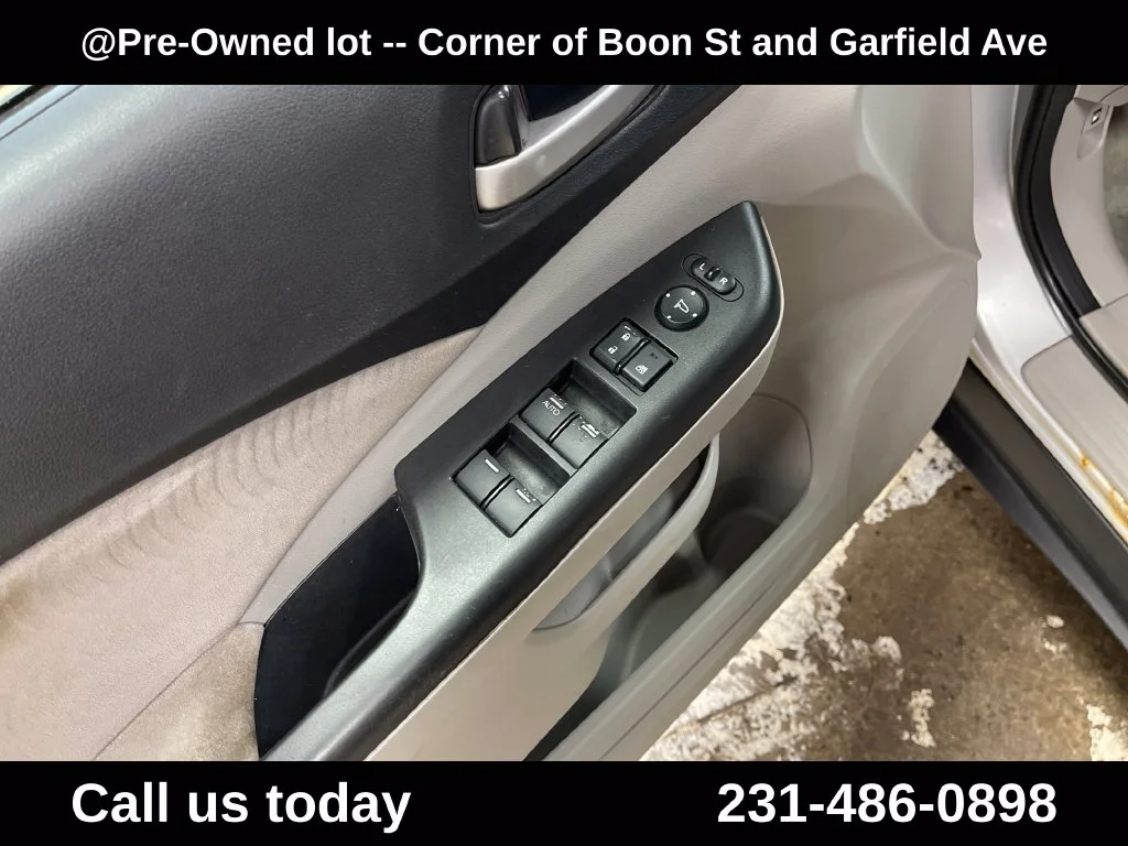 Used 2012 Silver Honda EX image 15