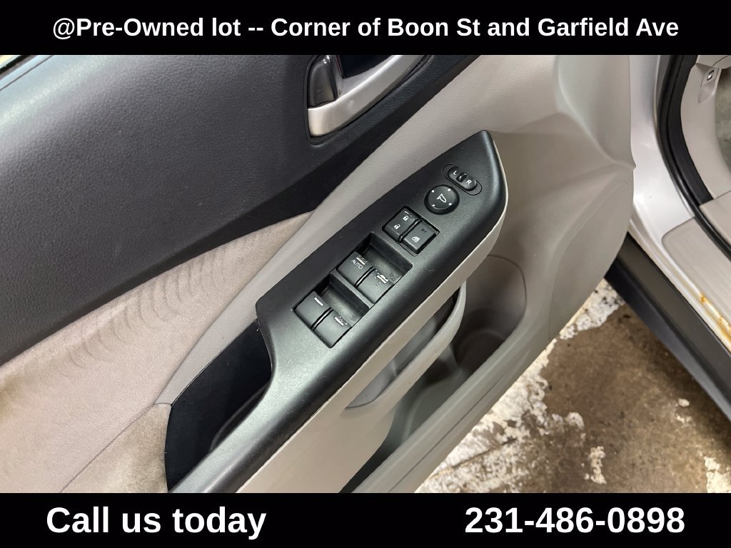 Used 2012 Silver Honda EX image 15