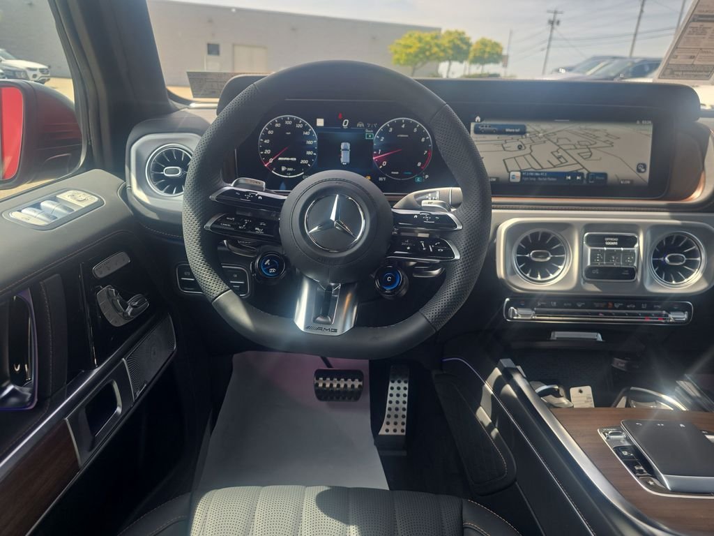 New 2026 MANUFAKTUR Exclusive Cardinal Red Magno Mercedes-Benz AMG® G 63 SUV image 13