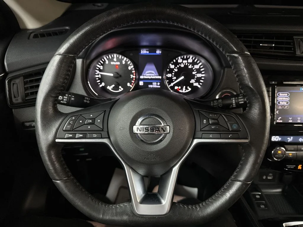 Used 2019 Gun Metallic Nissan SL image 20