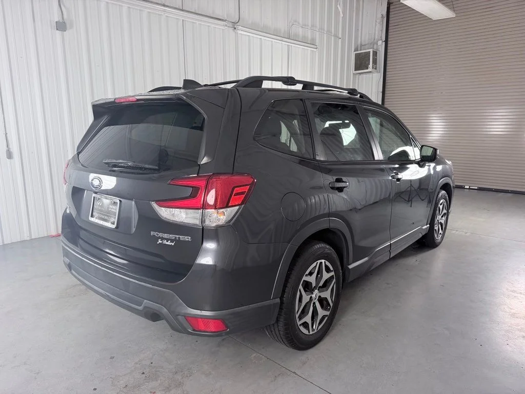 Used 2019 Gray Subaru Premium image 5
