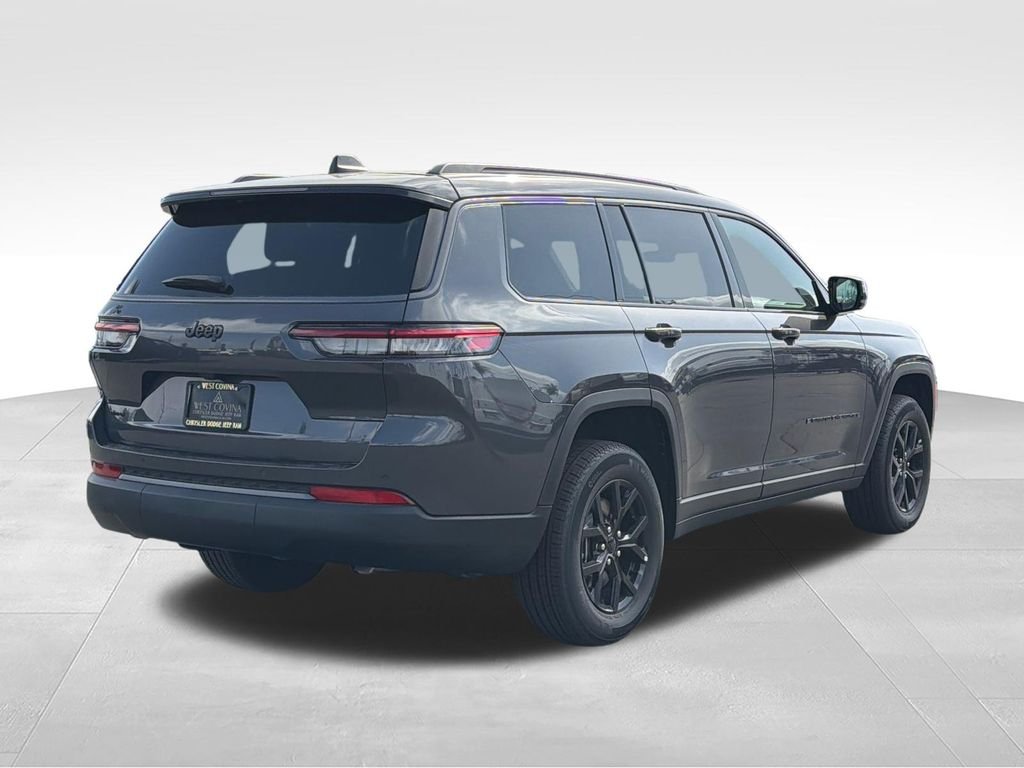 New 2026 Baltic Gray Metallic Clear-Coat Exterior Paint Jeep Altitude image 5