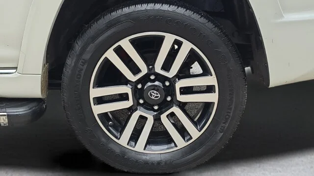 Used 2019 Blizzard Pearl Toyota Limited image 19