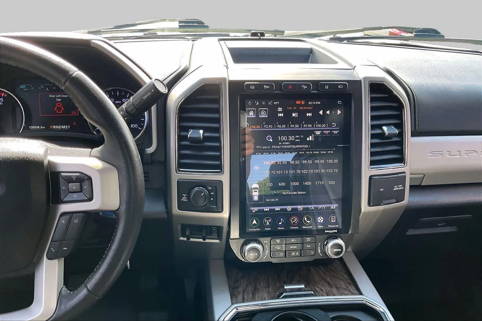 Used 2018 White Platinum Metallic Tri-Coat Ford LARIAT image 7