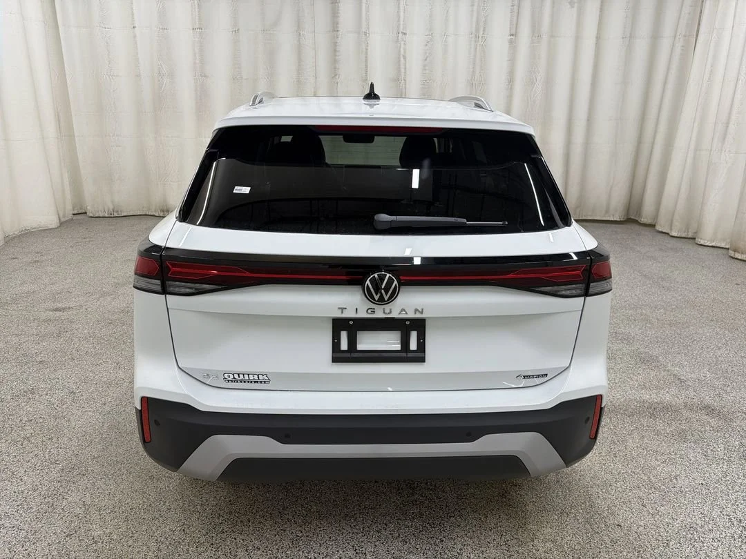 New 2026 Pure White Volkswagen SE image 7