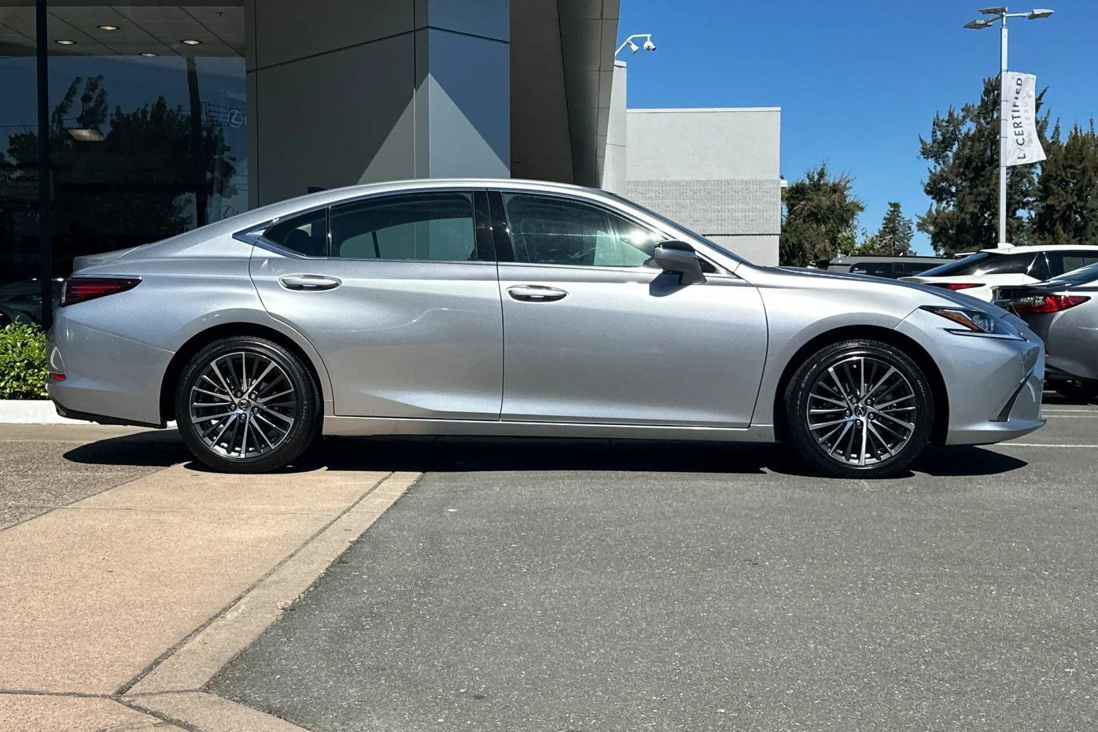 Certified Used 2024 IRIDIUM Lexus 350 image 3
