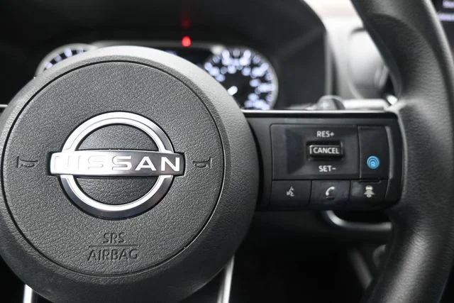 Used 2022 Silver Nissan SV image 25