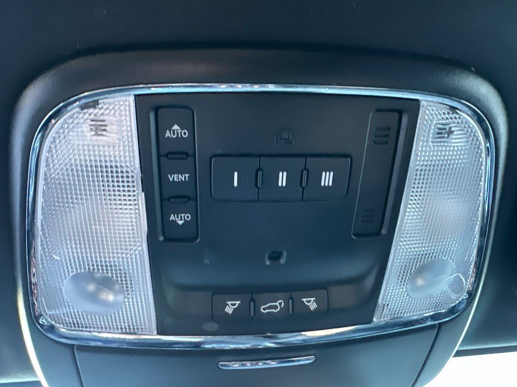 Used 2021 White Jeep Limited image 24