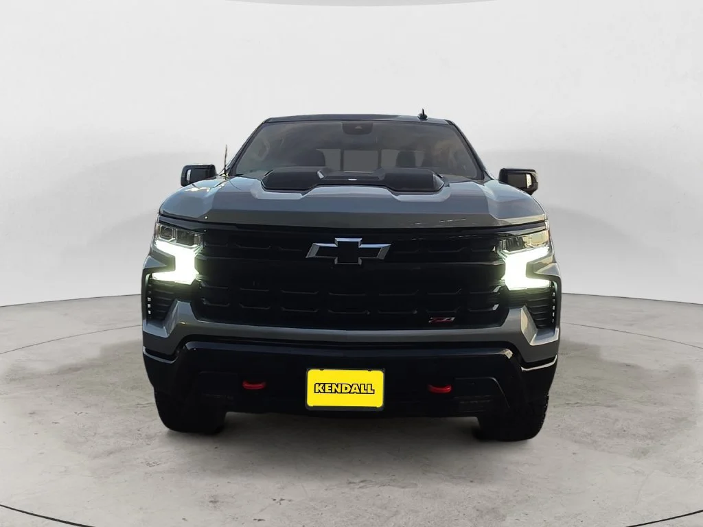 Used 2026 Sterling Gray Metallic Chevrolet LT Trail Boss image 3